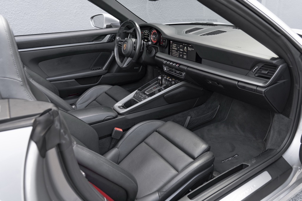 2021 Porsche 911  - Photo 38