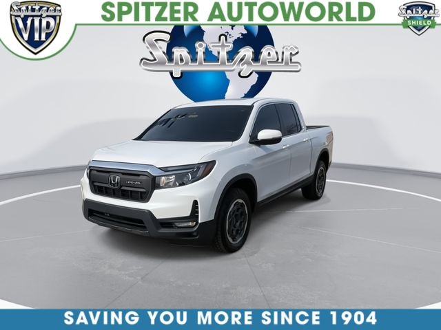 View vehicle photo 4