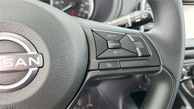 2025 Nissan Kicks Play