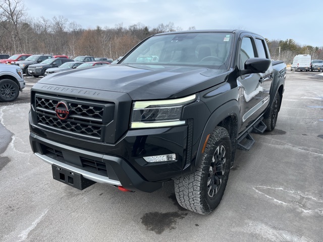 2023 Nissan Frontier PRO-4X Crew Cab 4WD