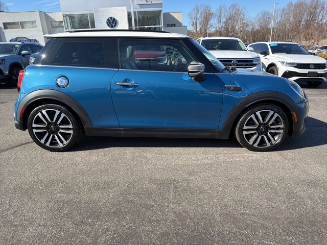 2023 MINI Cooper S 2-Door Hatchback FWD