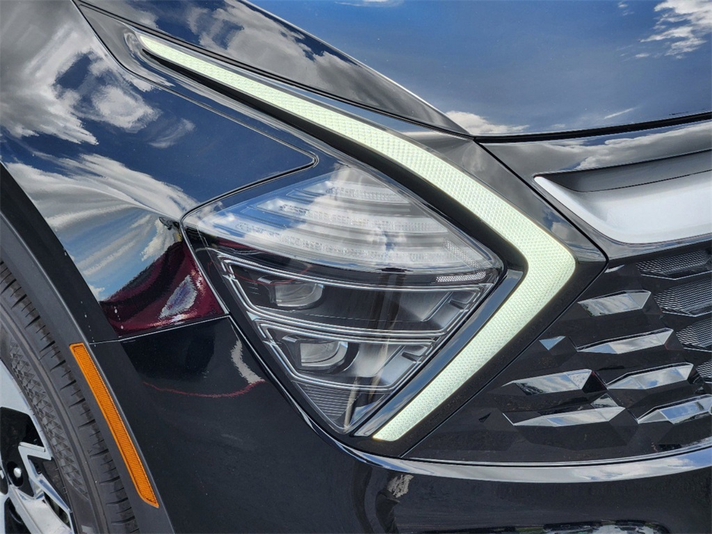 2025 Kia Sportage EX - 5