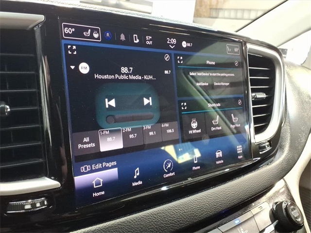 2022 Chrysler Pacifica Touring L White at Mac Haik CDJR North Houston