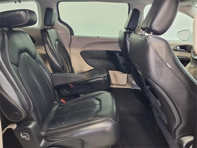 2022 Chrysler Pacifica Touring L White at Mac Haik CDJR North Houston