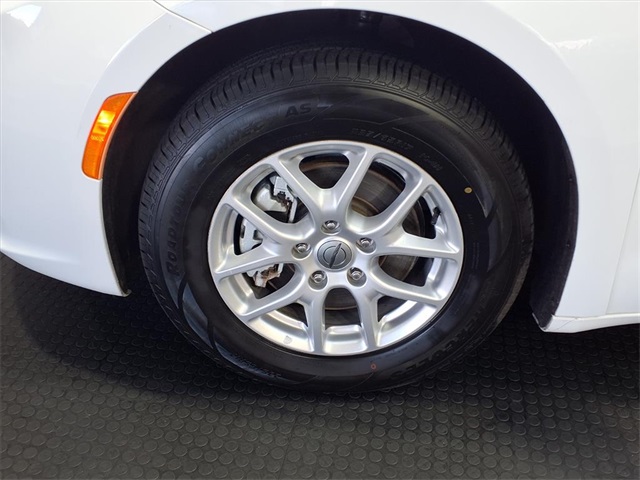 2022 Chrysler Pacifica Touring L White at Mac Haik CDJR North Houston