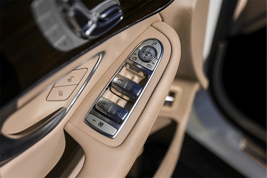 Used Car 2021 Mercedes-benz Glc  Glc 300 For Sale Under $25,000 In Austin, Texas