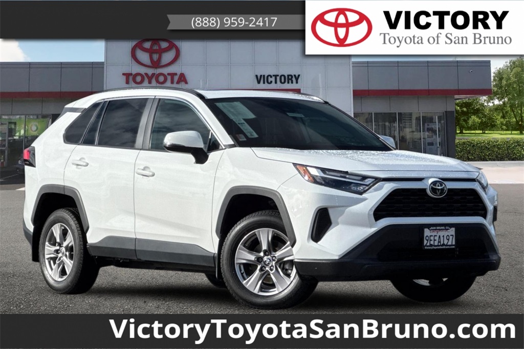 2023 Toyota RAV4 XLE FWD