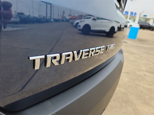 2022 Chevrolet Traverse LT Blue at AutoSavvy Houston Southwest
