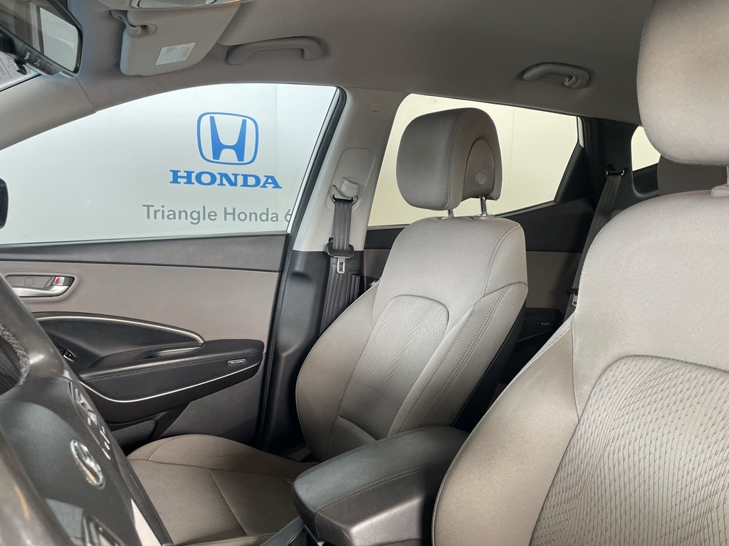 Thumbnail: 2013 Hyundai Santa Fe - 10