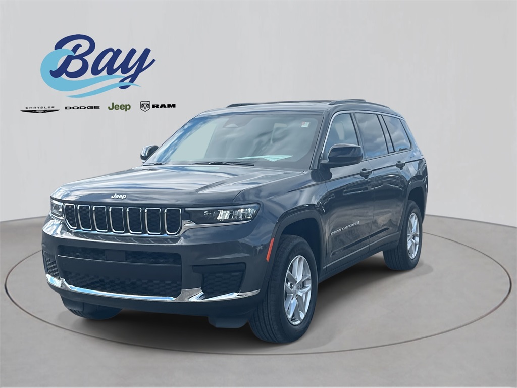 2025 Jeep Grand Cherokee L Laredo's photo