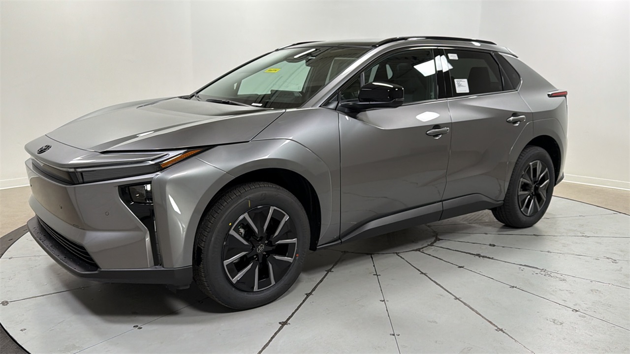 2026 Toyota bZ XLE Plus FWD