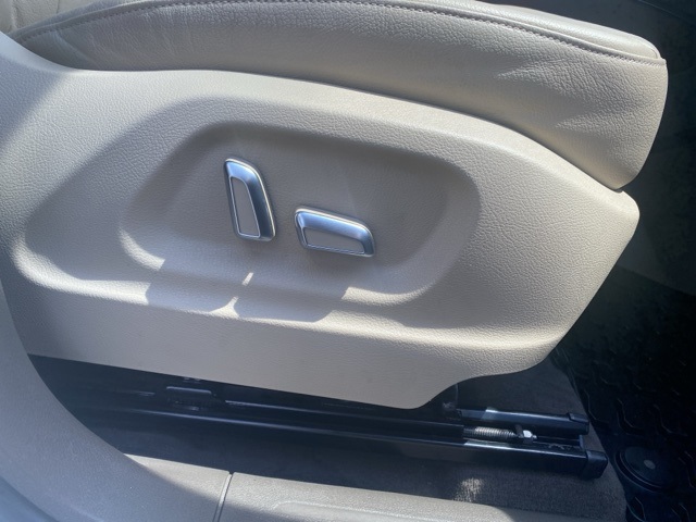 Used Car 2017 Audi Q5  3.0t Premium Plus For Sale In San Antonio, Texas