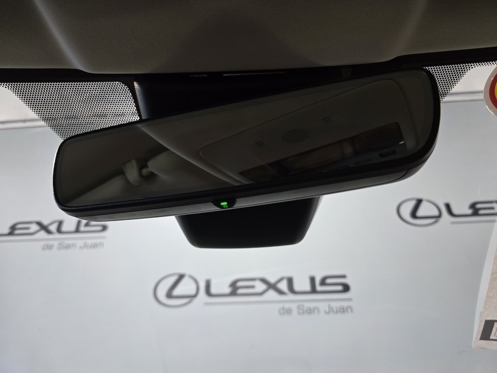 Thumbnail: 2022 Lexus UX - 20