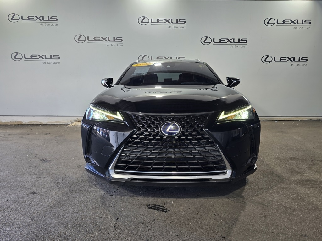 Thumbnail: 2022 Lexus UX - 6