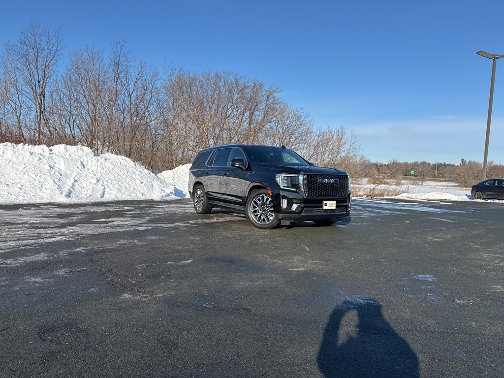 2024 GMC Yukon Denali Ultimate's photo