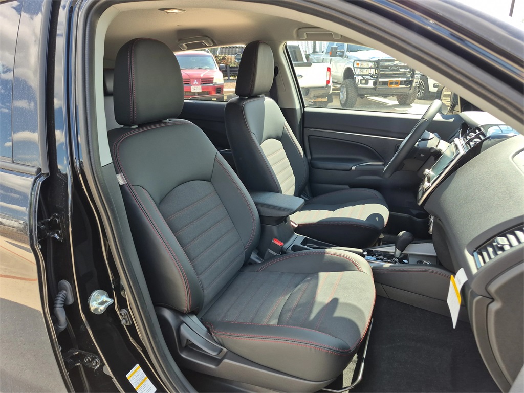 2025 Mitsubishi Outlander Sport 2.0 LE Silver at North Houston Mitsubishi