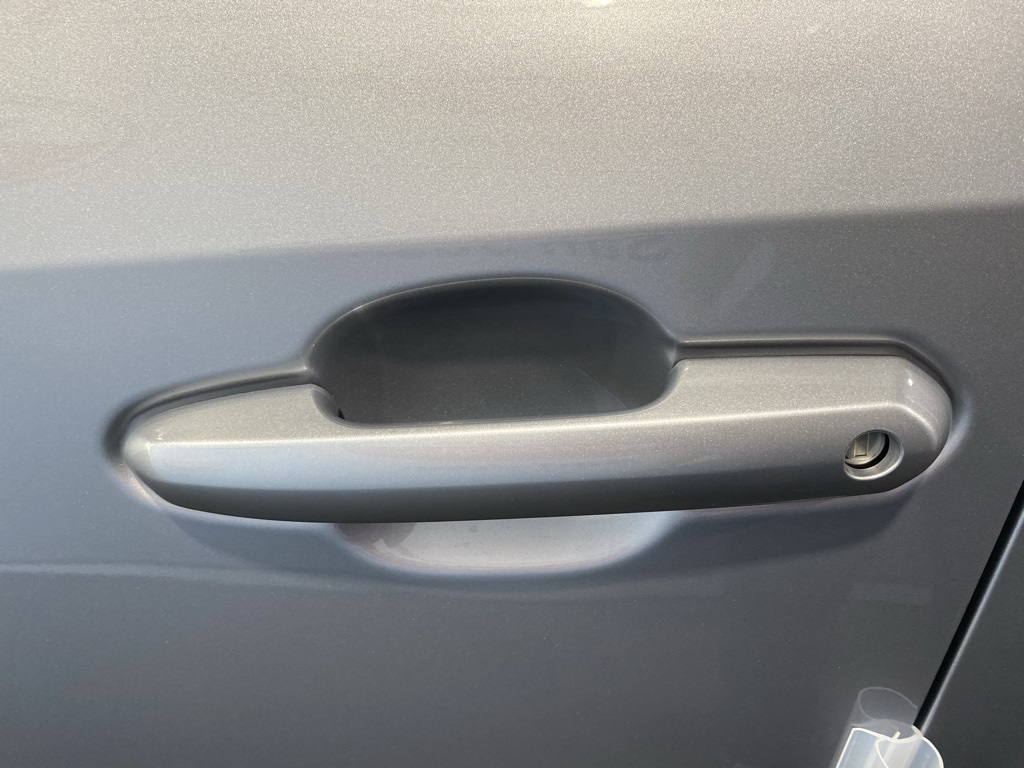 Thumbnail: 2025 Toyota RAV4 - 14