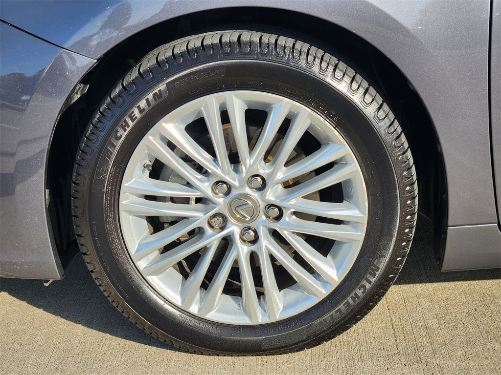 2013 Lexus ES 350 Gray at Monument Chevrolet