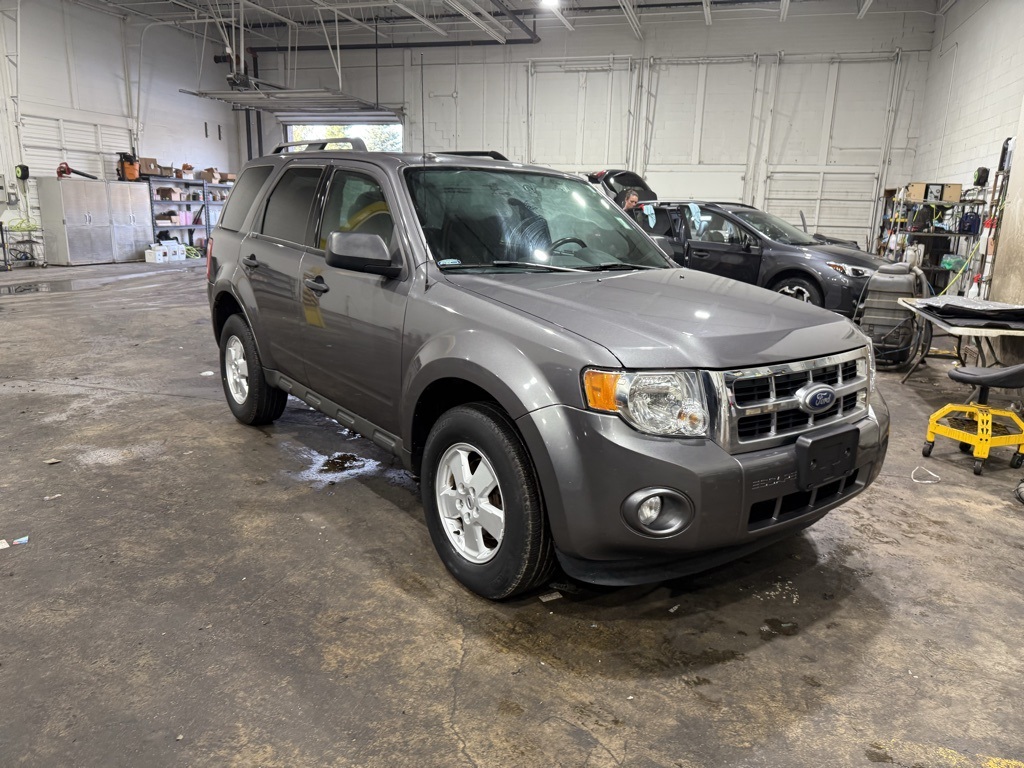 2012 Ford Escape XLT photo 2