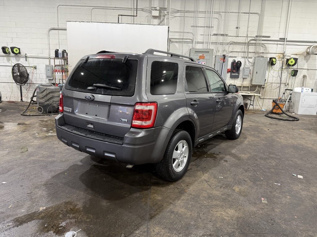 2012 Ford Escape XLT photo 3
