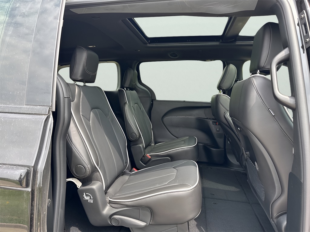 2025 Chrysler Pacifica