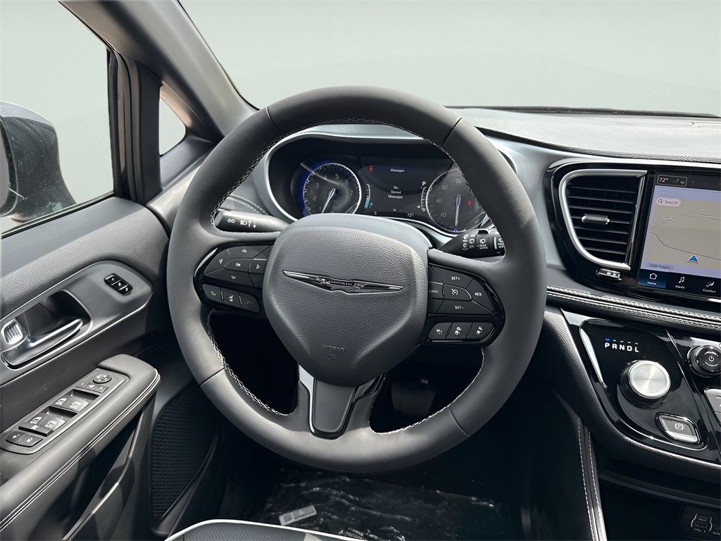 2025 Chrysler Pacifica