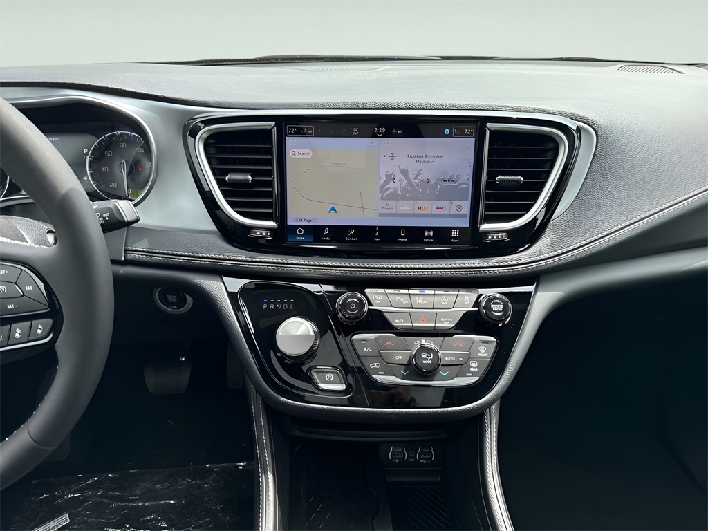 2025 Chrysler Pacifica