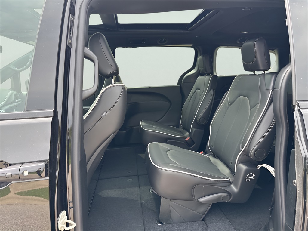 2025 Chrysler Pacifica