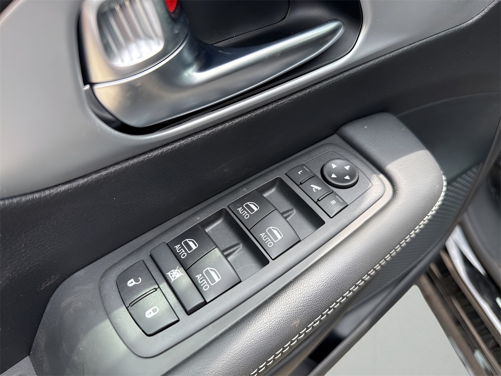 2025 Chrysler Pacifica