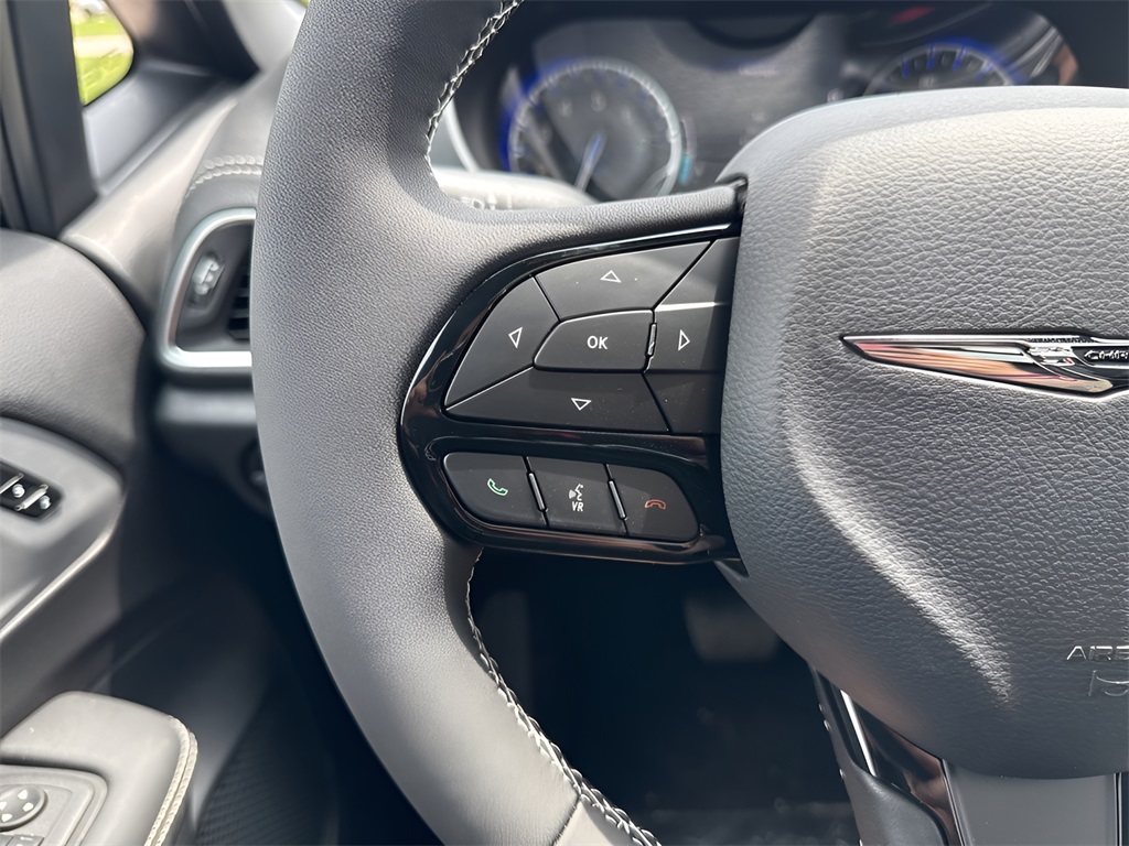 2025 Chrysler Pacifica