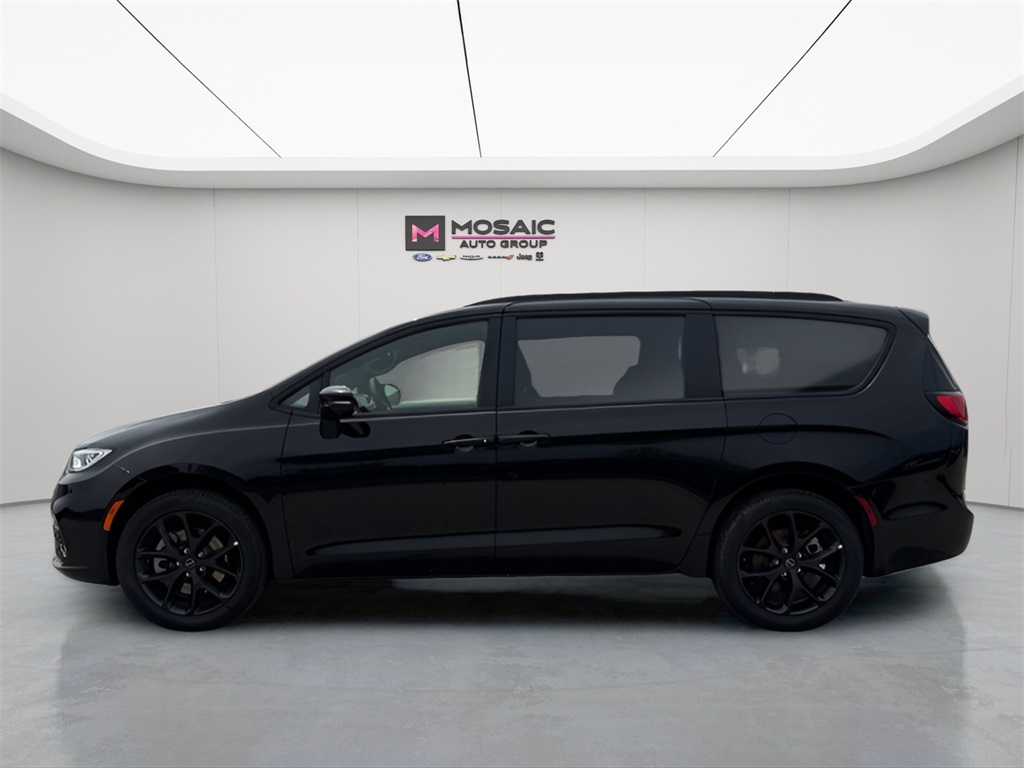 2025 Chrysler Pacifica