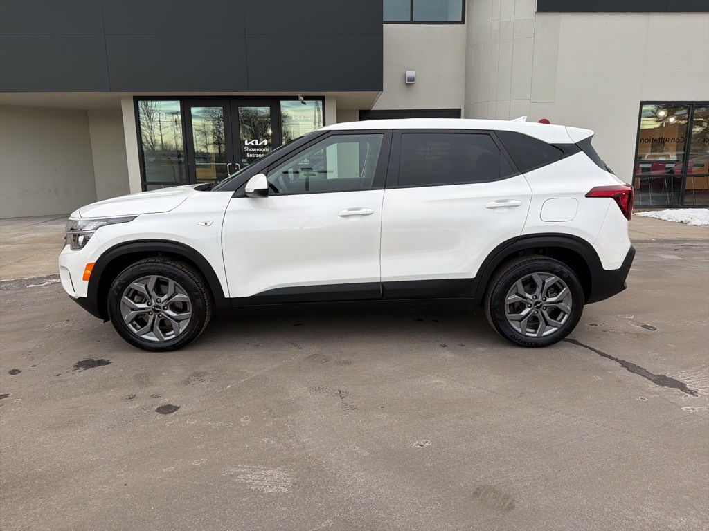 Certified 2024 Kia Seltos LX with VIN KNDEPCAA7R7523305 for sale in East Hartford, CT