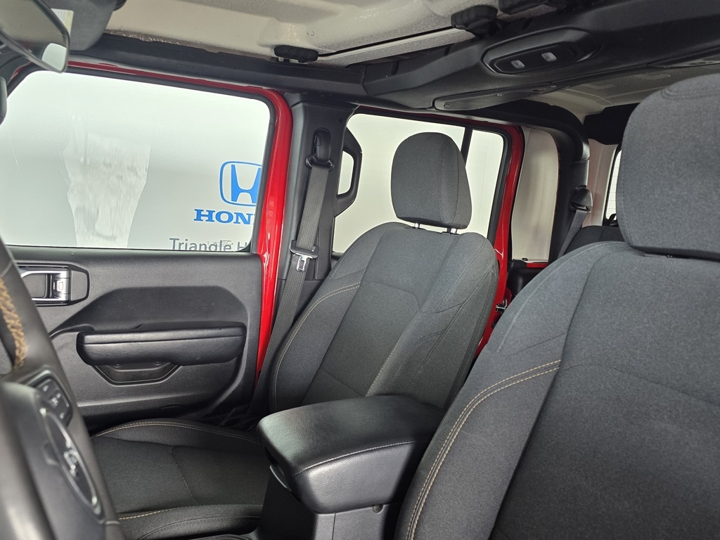 Thumbnail: 2024 Jeep Gladiator - 11