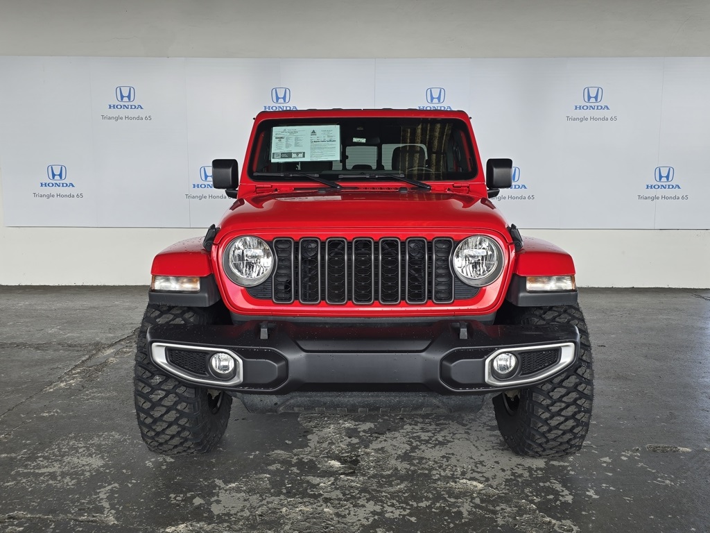 Thumbnail: 2024 Jeep Gladiator - 2