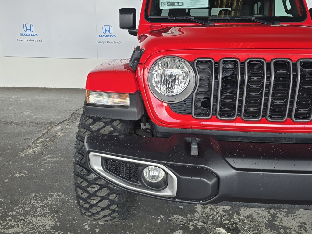 Thumbnail: 2024 Jeep Gladiator - 28