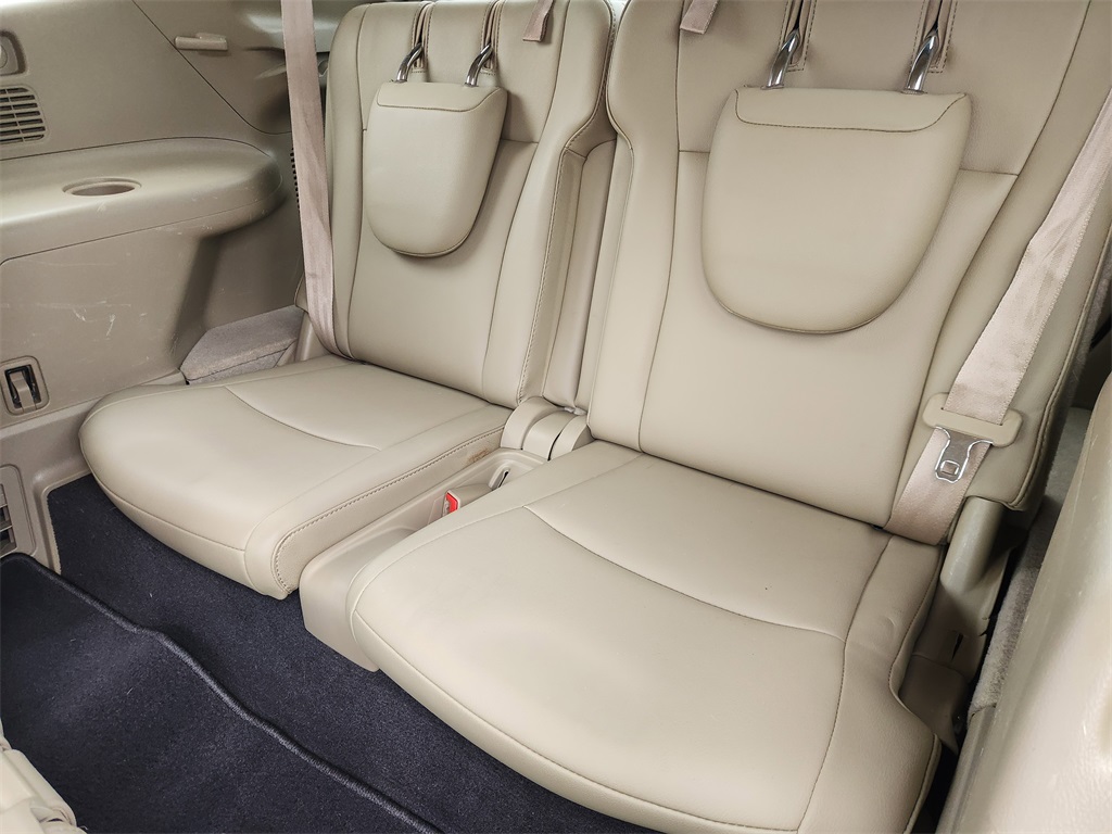 2011 Toyota Highlander SE White at Emmons Autoplex