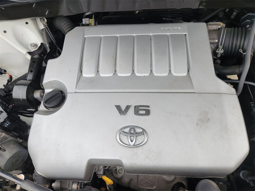 2011 Toyota Highlander SE White at Emmons Autoplex