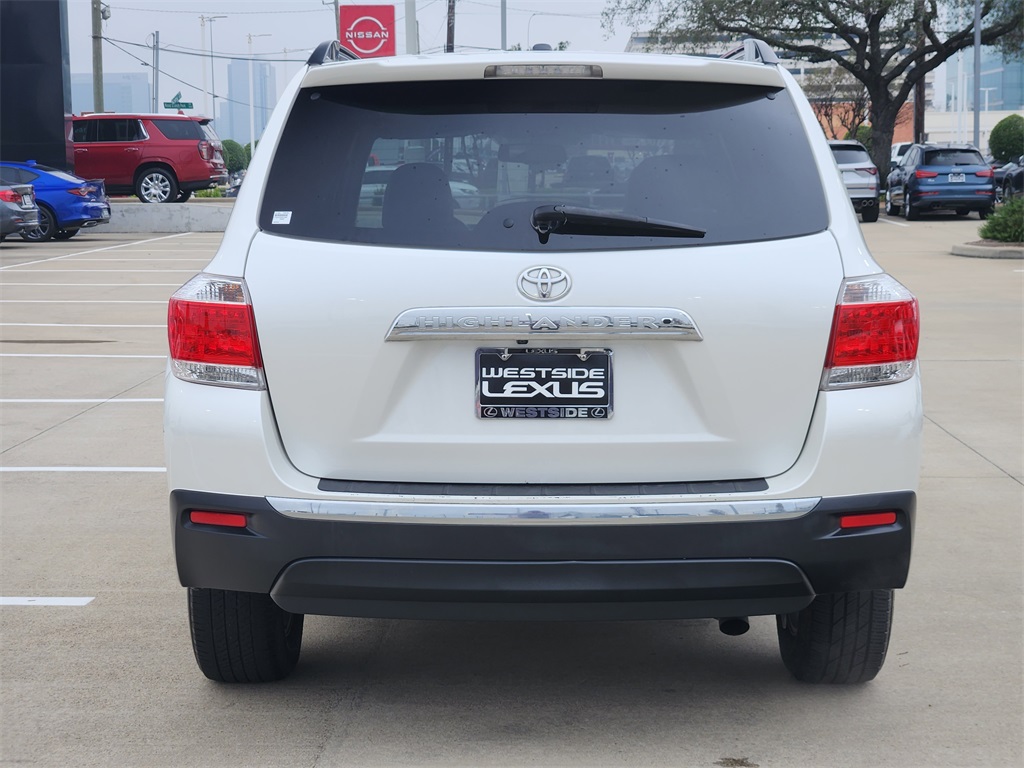 2011 Toyota Highlander SE White at Emmons Autoplex
