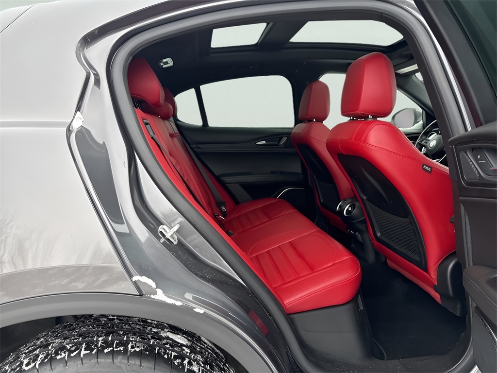 2022 Alfa Romeo Stelvio