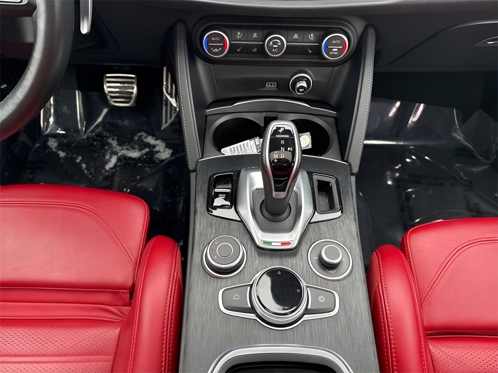 2022 Alfa Romeo Stelvio