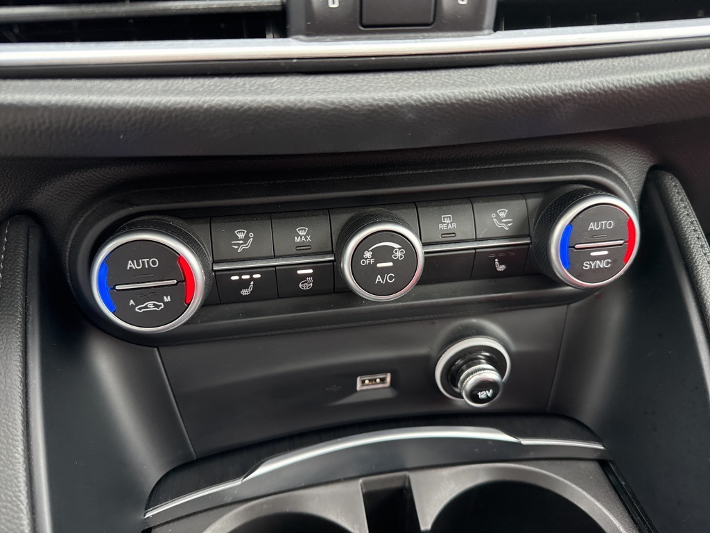 2022 Alfa Romeo Stelvio