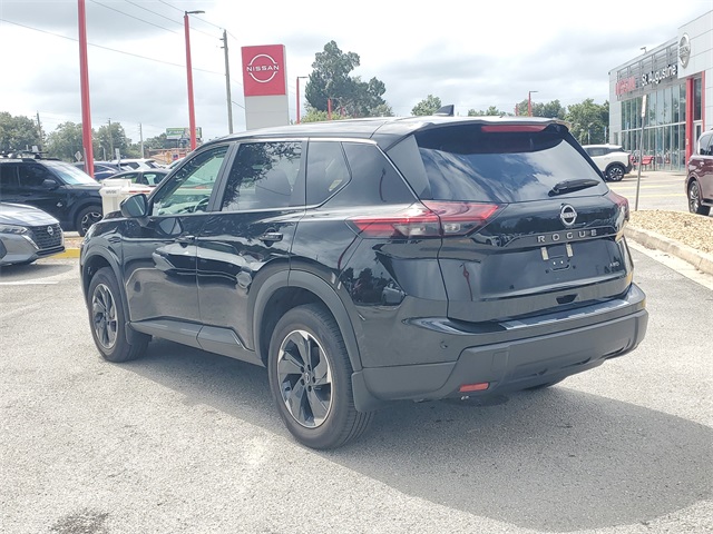2025 Nissan Rogue SV photo 2
