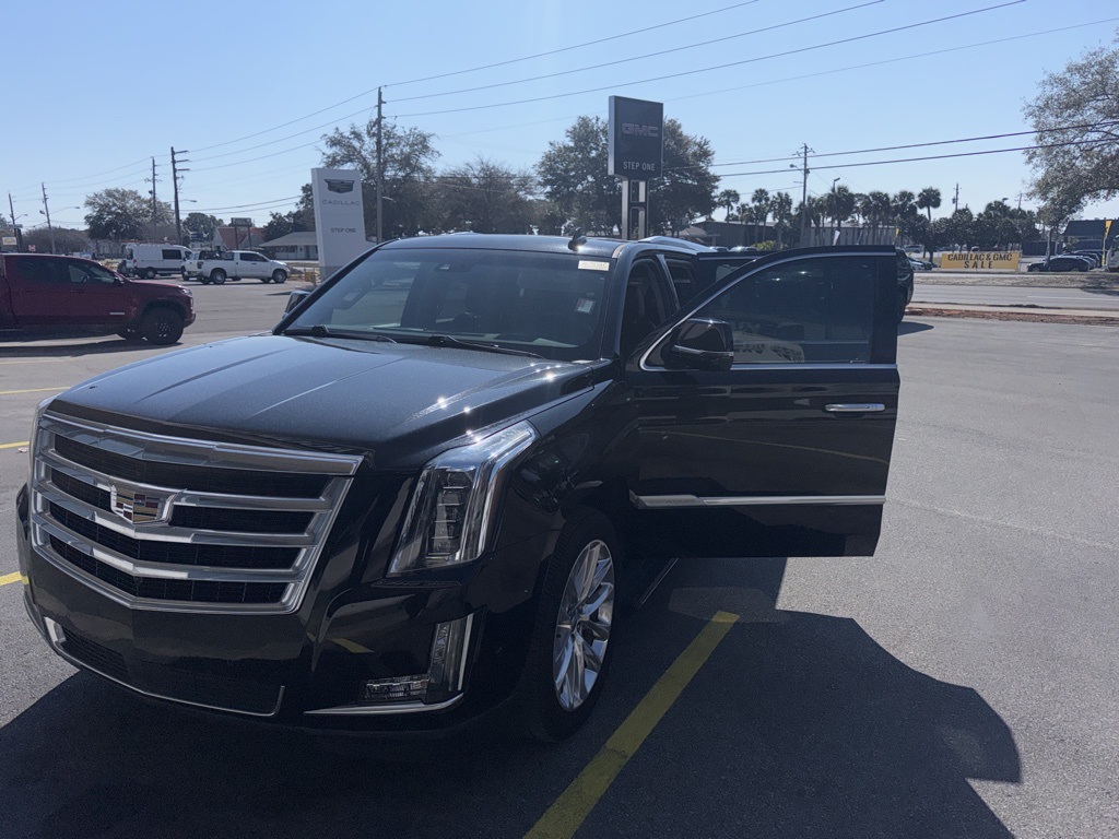 2018 Cadillac Escalade Premium Luxury RWD