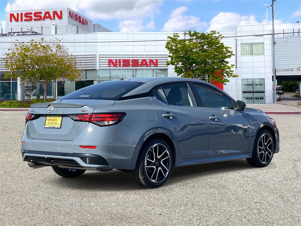 2025 Nissan Sentra SR photo 4