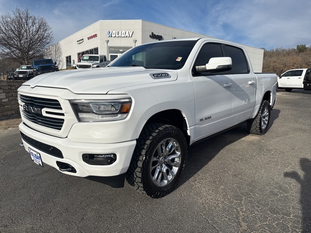 2024 RAM 1500 Laramie Crew Cab 4WD