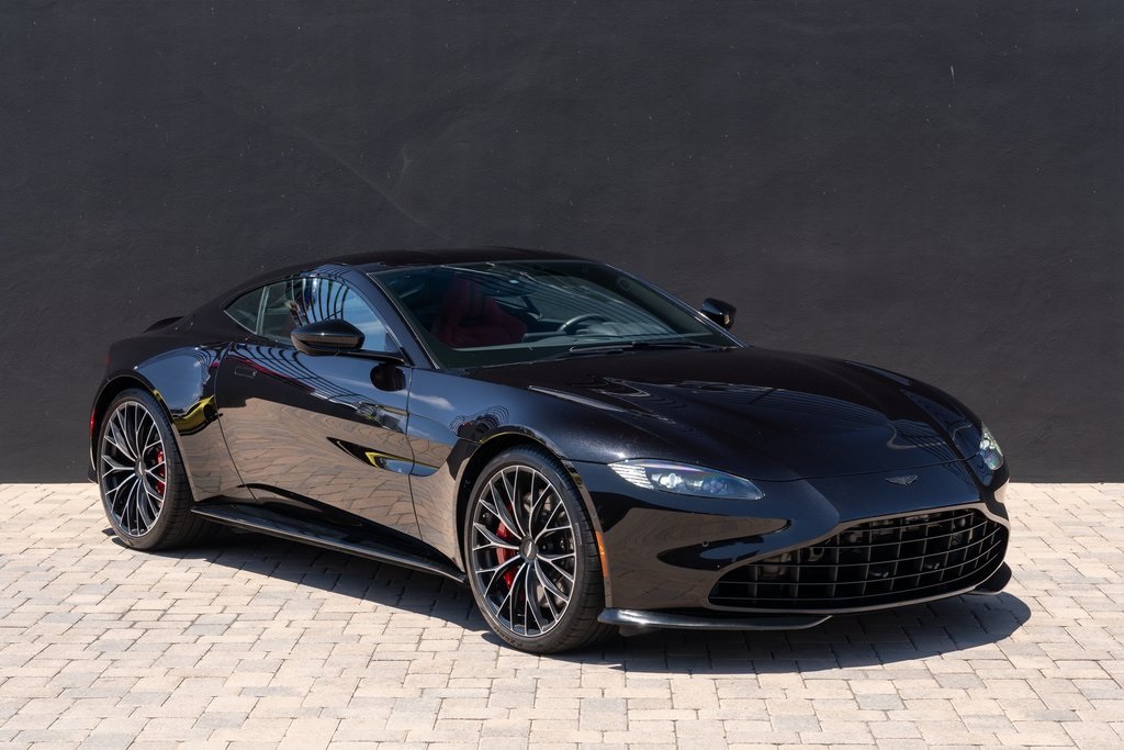 /2023 Aston-Martin Vantage