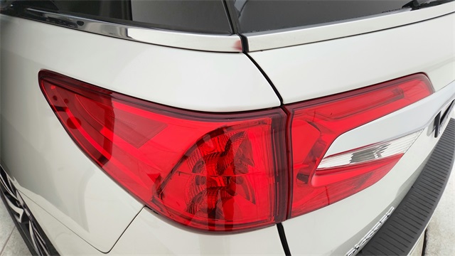 2020 Honda Odyssey Elite White at Central Houston Nissan