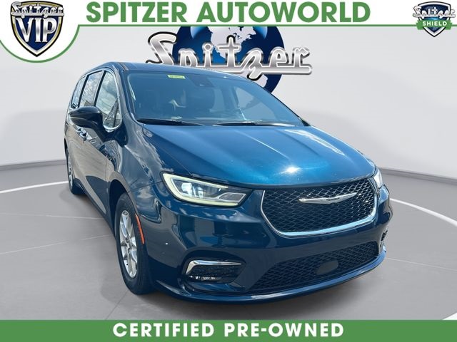 Fathom Blue Pearlcoat 2024 Chrysler Pacifica Minivan Front-Wheel Drive 9-Speed Automatic
