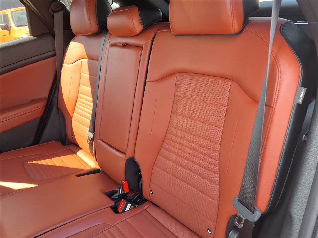 2025 Kia Sportage SX-Prestige - 9