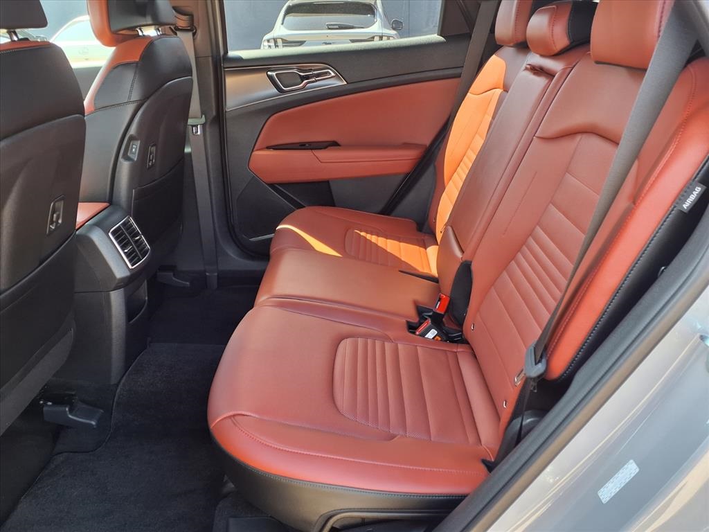 2025 Kia Sportage SX-Prestige - 8